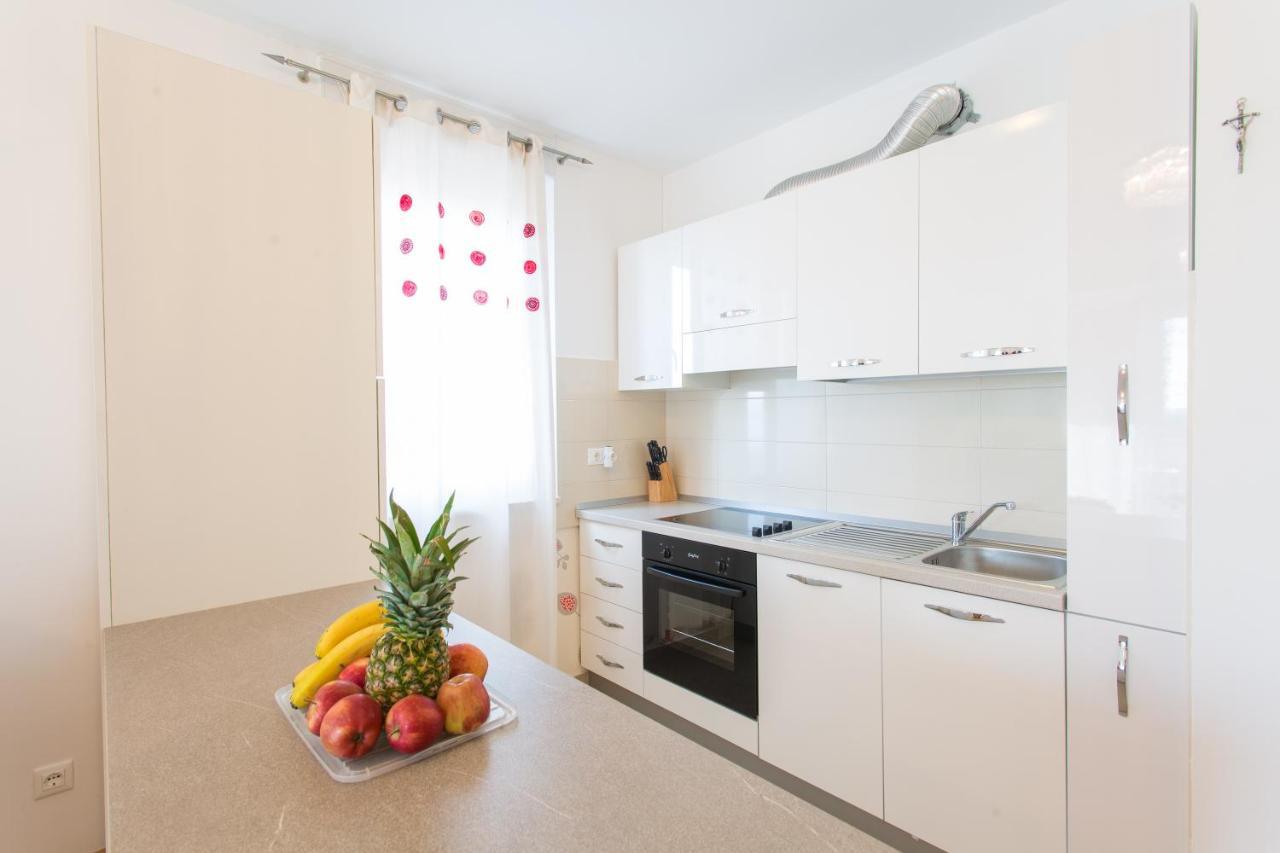 Arijana Apartman Free Private Garage Split Kültér fotó